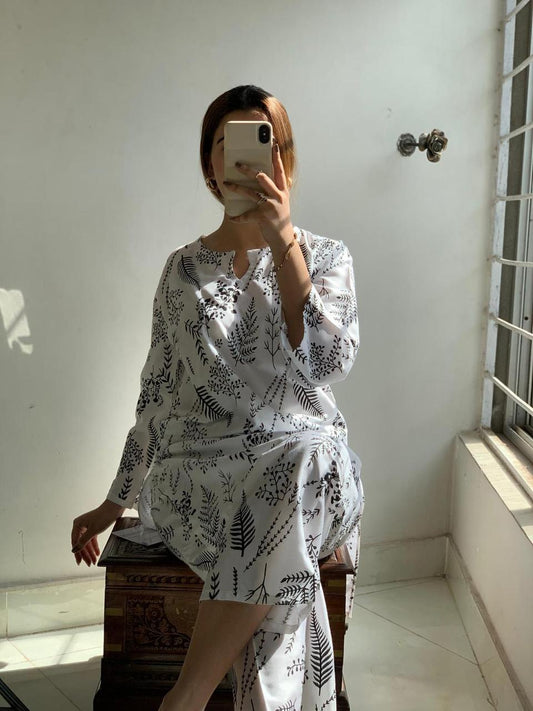 2 Pcs Women's Stitched Linen Printed Shirt And Trouser