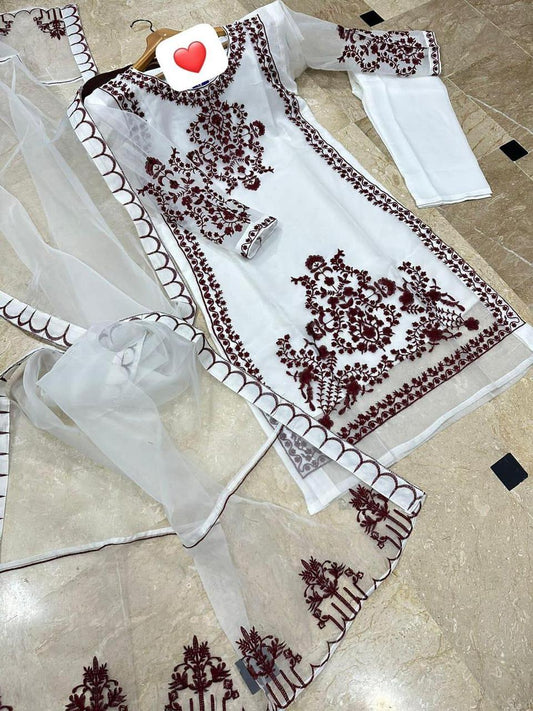 3 Pcs Women's Stitched Embroidered Suit